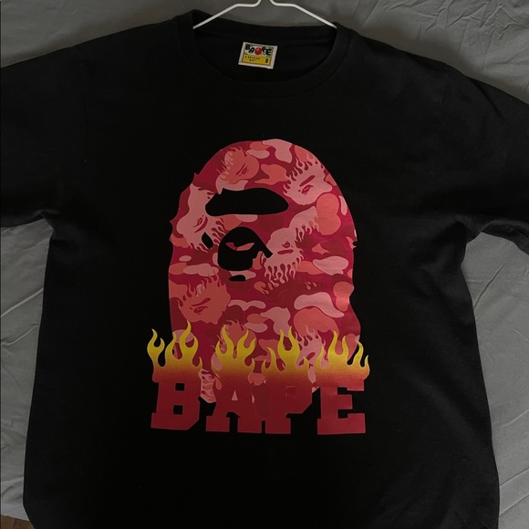Bape tee shirt - Picture 2 of 5